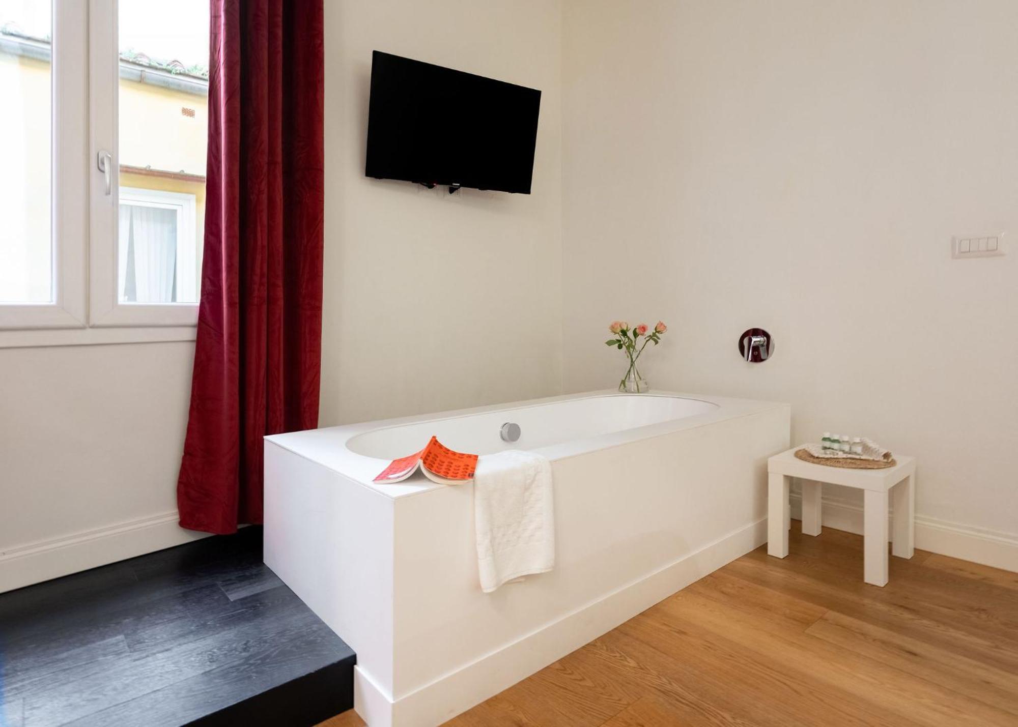 Tb-One Bedroom Luxury Apartment In The Fashion District Florencia Exterior foto
